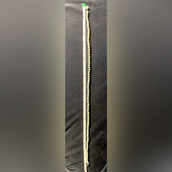 Authentic New Gorgeous Genuine String of Mallorca Pearl Necklace from Spain - Picture 3 of 11